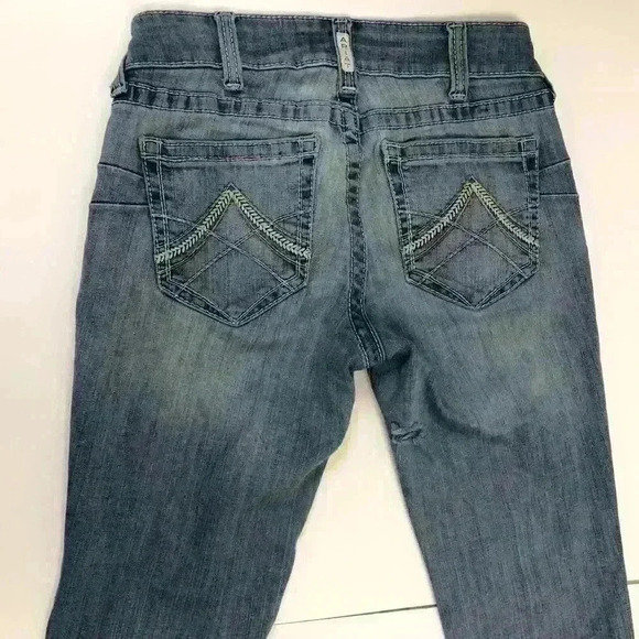 Ariat REAL Denim Light Wash Cotton Blue 5-Pocket Jeans - Picture 12 of 13